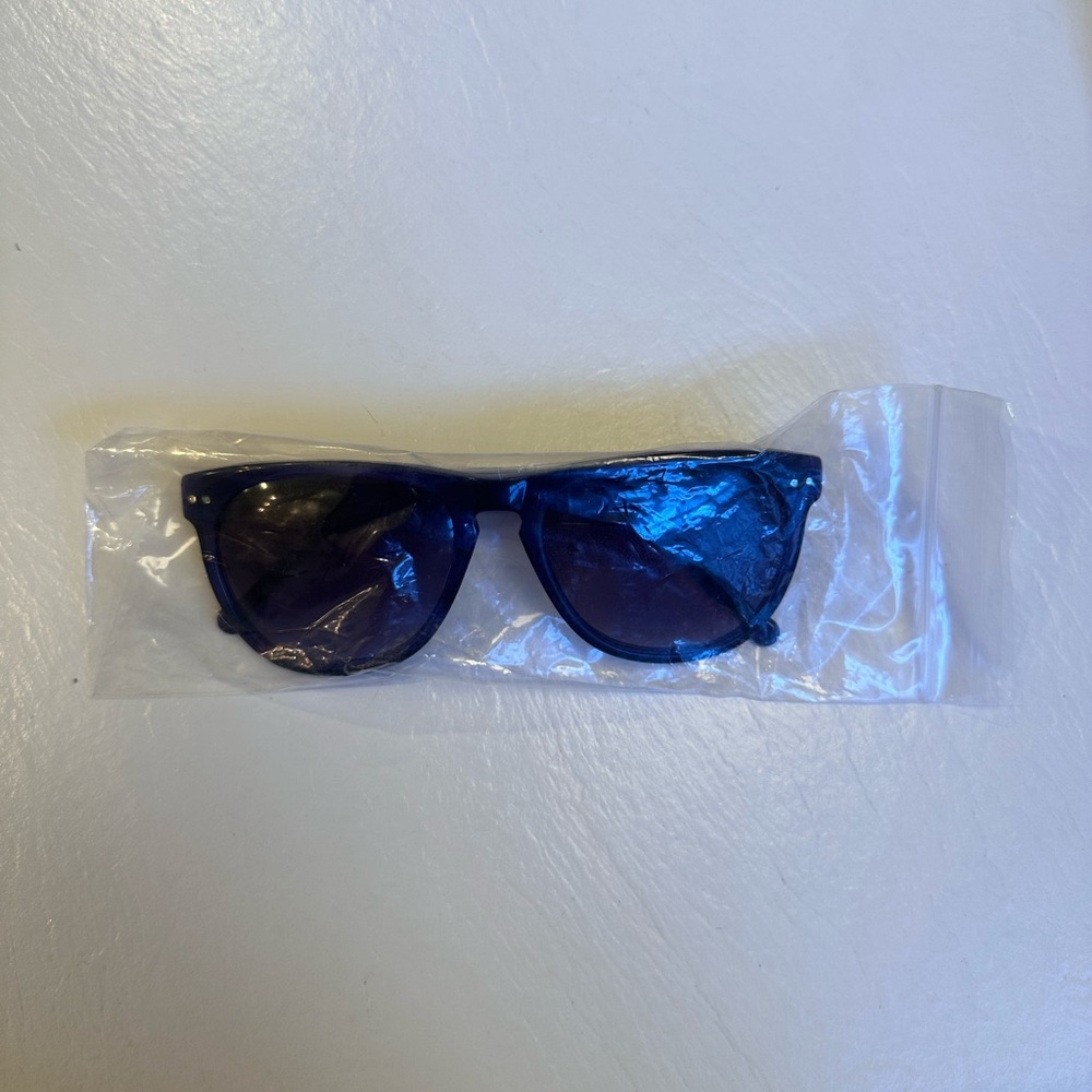 NWT Colors in Optics Blue Jay Sunglasses (CS258) -Blue